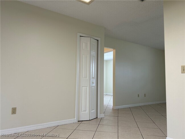 Building Photo - 4231 Grass Ave