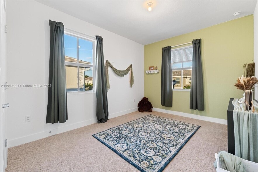 Building Photo - 210 SW 170th Ave