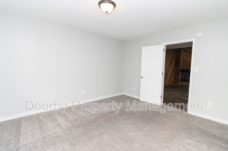 Building Photo - 3612 Glendon Dr