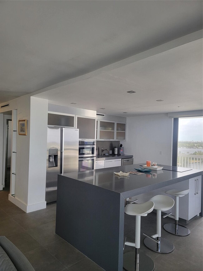 Building Photo - 1500 S Ocean Dr