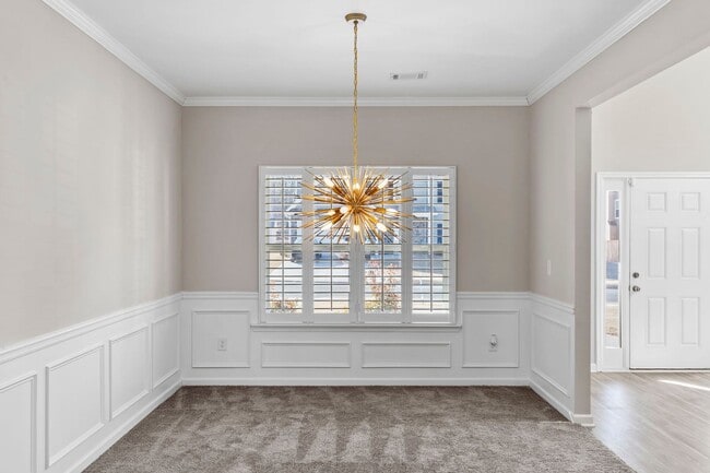 Building Photo - COMING SOON: APRIL 15 2026: Immaculate, Upgraded Home with Custom Features and Spacious Outdoor L...