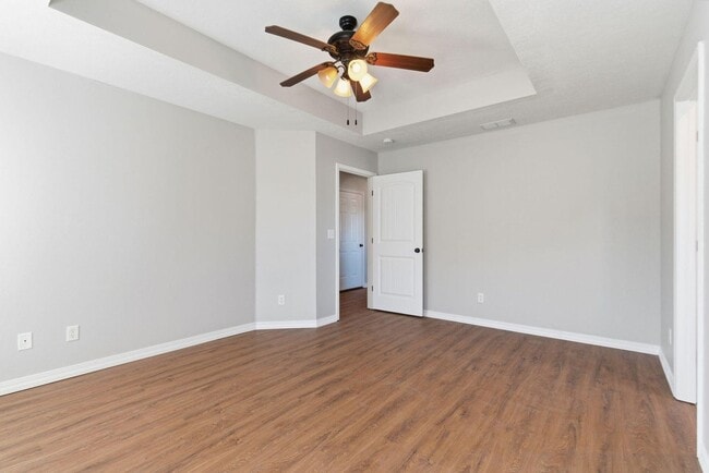 Building Photo - 205 E Lapis St