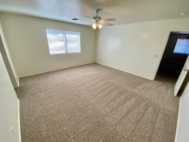 Building Photo - 3 Bed, 2 Bath in Rancho El Mirage