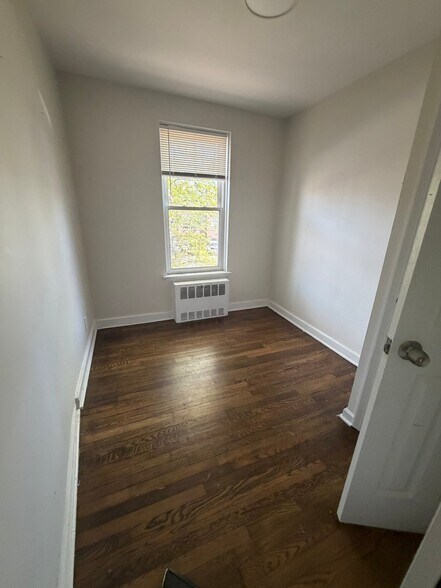 Building Photo - 676 Park Ave