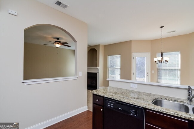 Building Photo - 125 Bethany Manor Dr
