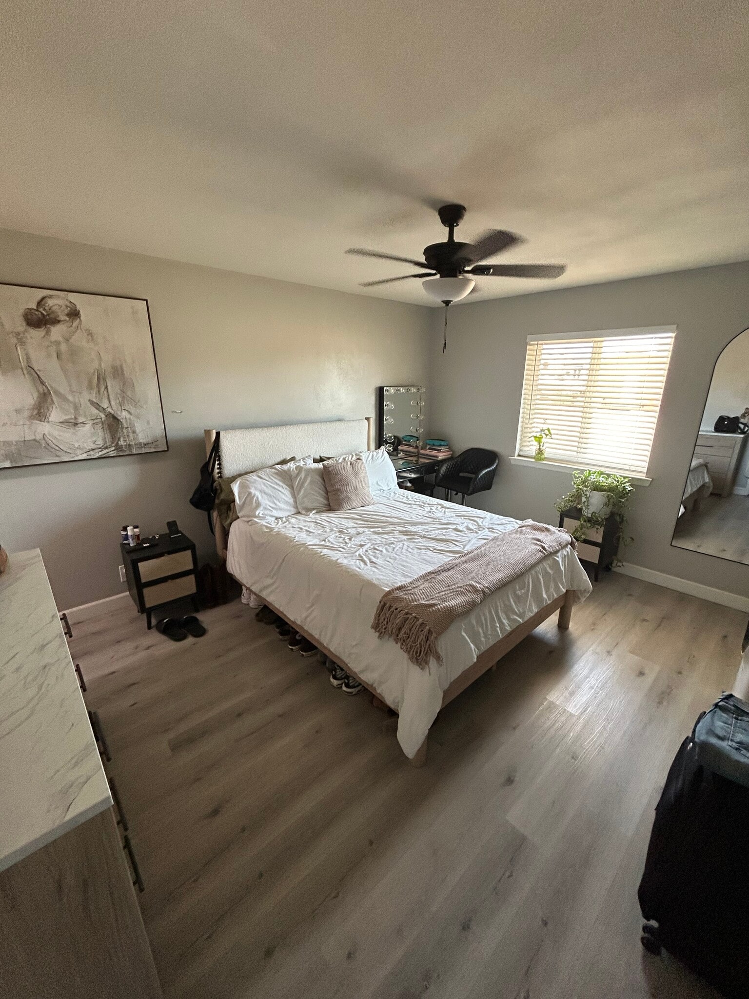 Master Bedroom - 17821 Lemon St