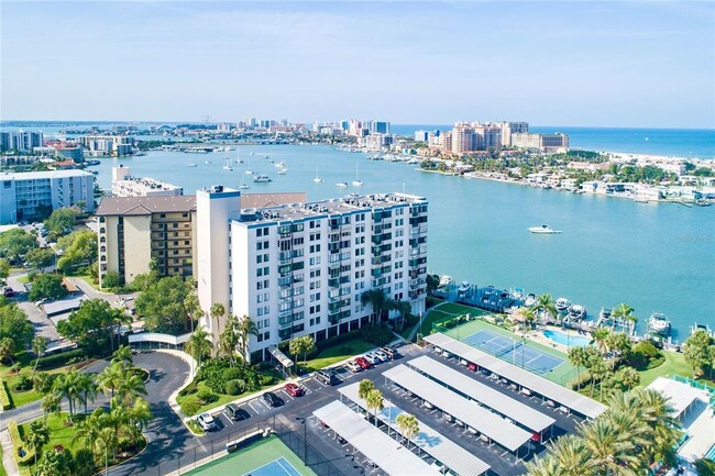 Building Photo - 660 Island Way