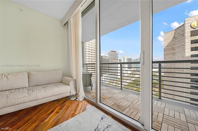 Building Photo - 2 br, 2 bath Condo - 335 S Biscayne Blvd A...