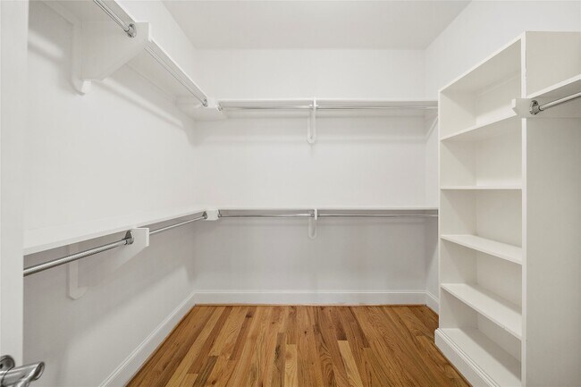 Building Photo - 4031 Bellefontaine