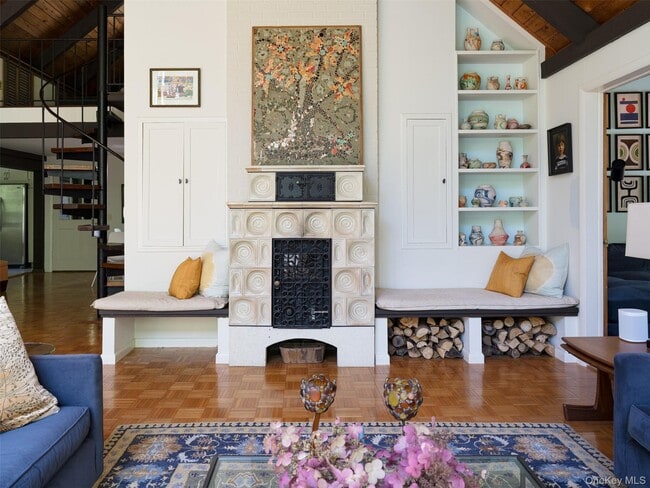 Building Photo - 56 Great Spruce Ln