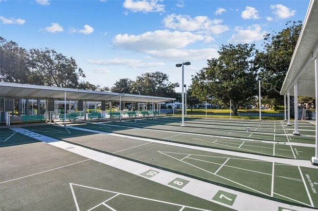 Building Photo - 8080 112th St N