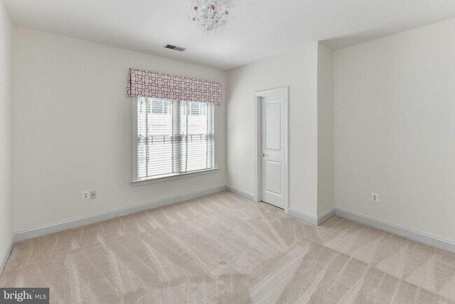 Building Photo - 2875 Star Opal Dr