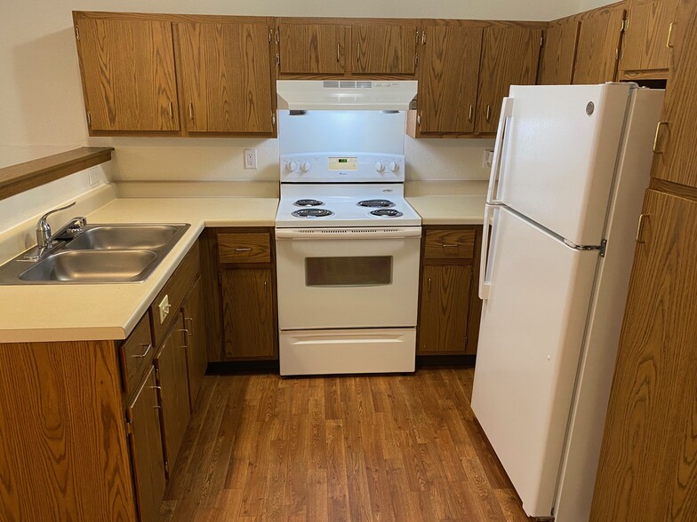 Kitchen - Mill Pond Senior Apartments - 55+