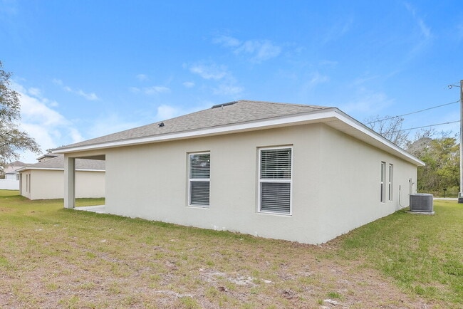 Building Photo - 1658 Redfin Dr