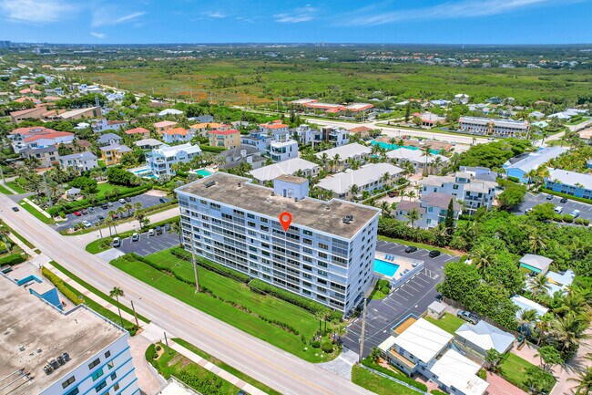 Building Photo - 911 Ocean Dr