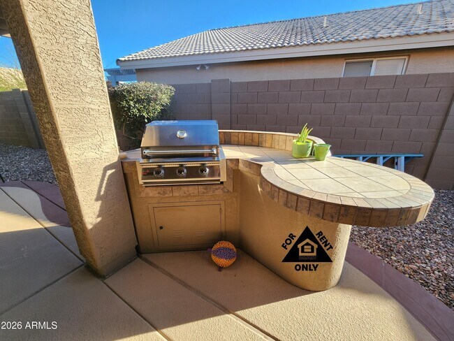 Building Photo - 15548 W Catalina Dr