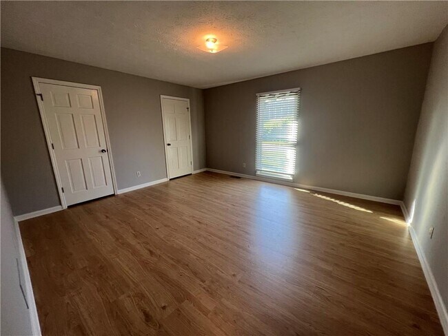 Building Photo - 1650 Beechwood Blvd NW