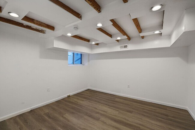 Building Photo - Available Now! Massive, Recently Renovated...