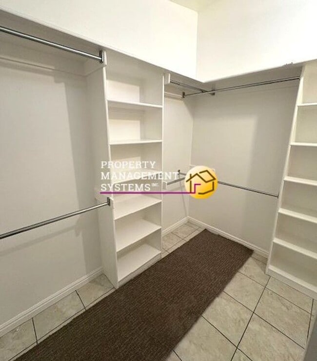 Building Photo - 5 Bedroom Home in Draper!