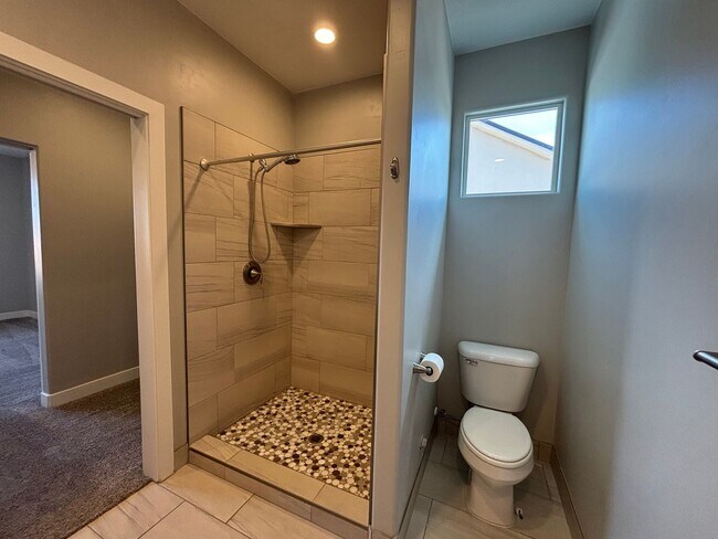 Building Photo - ADORABLE HOUSE FOR RENT IN HURRICANE