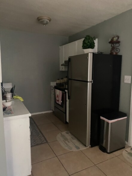 Building Photo - 12326 Trailing Oaks St