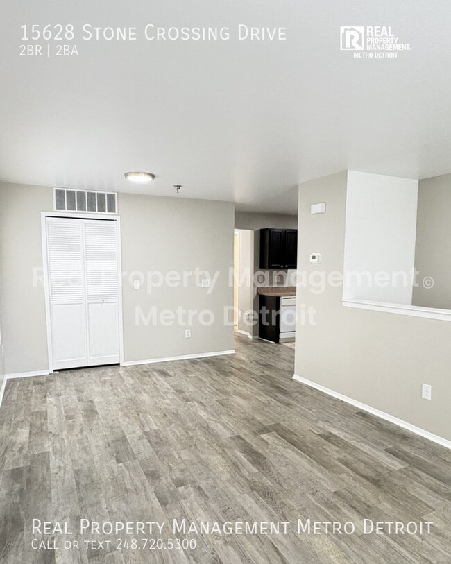 Building Photo - 15628 Stone Crossing Dr