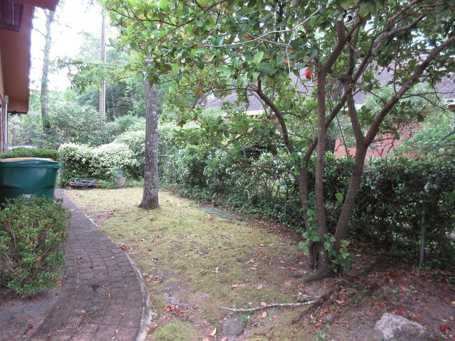 Building Photo - 631 Nelson Point Rd