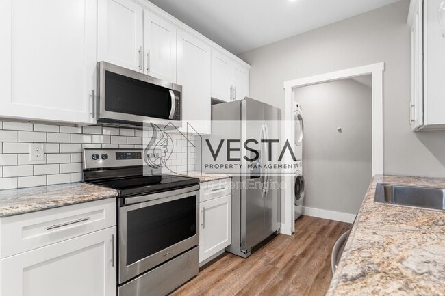 Building Photo - 12 Riddle Rd