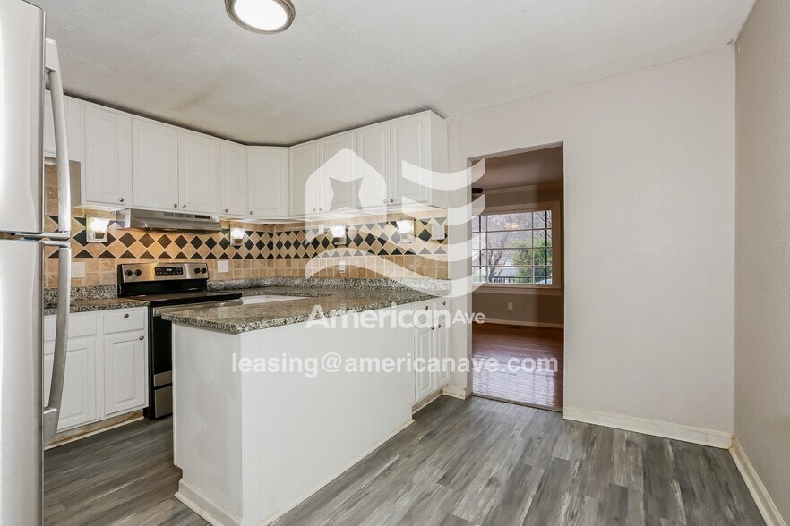 Building Photo - 4300 Willow St