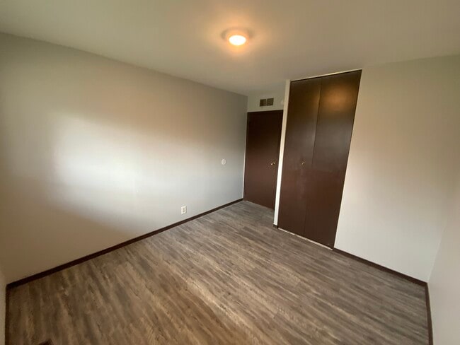 Building Photo - 1001 E Seminary St