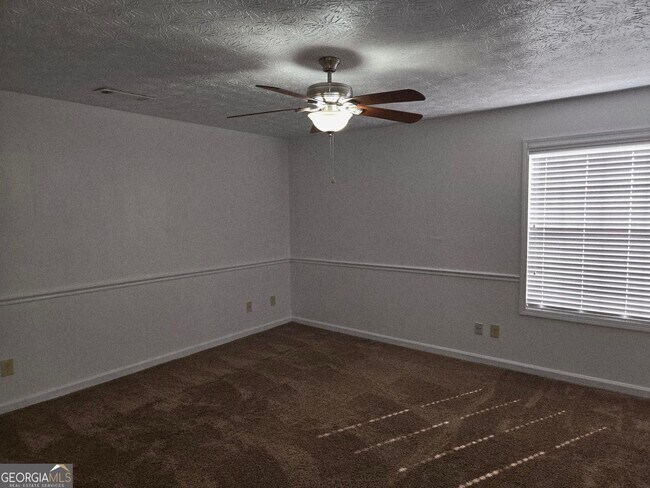 Building Photo - 1703 Windy Ridge Ct SE