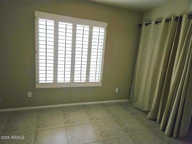 Building Photo - 16833 W Bradford Way