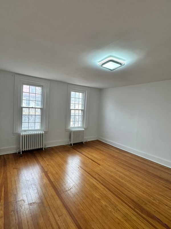 Building Photo - 328 High St