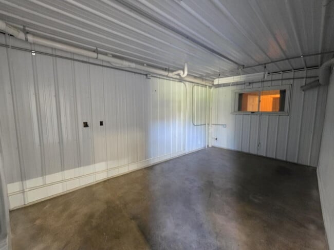 Building Photo - 24.2 Acres – Industrial Warehouse, Residential Or Office Space, Pole Shed & Recreational Land