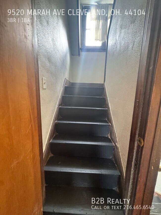 Building Photo - 9520 Marah Ave