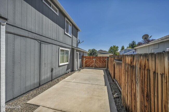 Building Photo - 5045 Pradera St