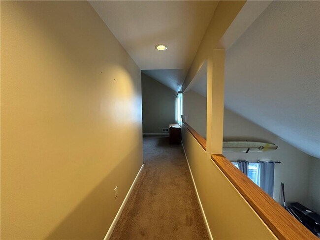 Building Photo - 846 Halifax Dr
