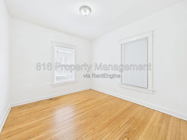Building Photo - 4008 Charlotte St