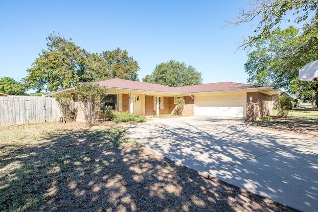 Building Photo - 1046 Jan Lee Dr