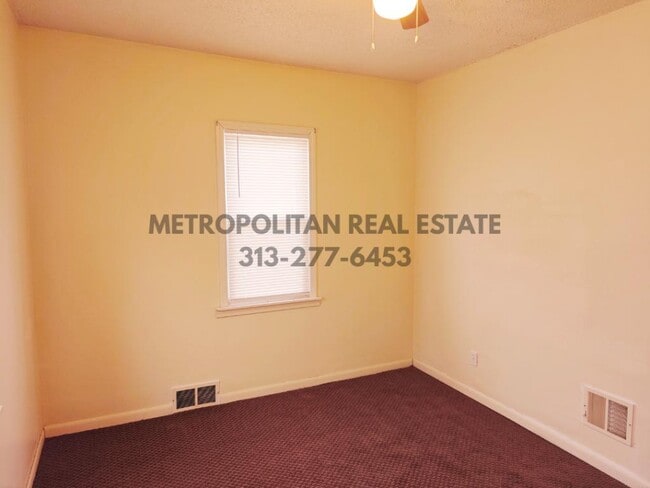 Building Photo - 35130 June Dr