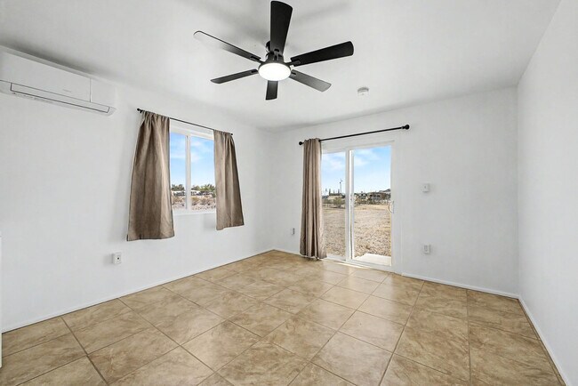 Building Photo - 34233 W Sahuaro St