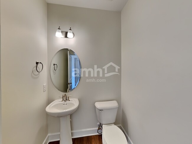 Building Photo - 5079 Trailwater Dr