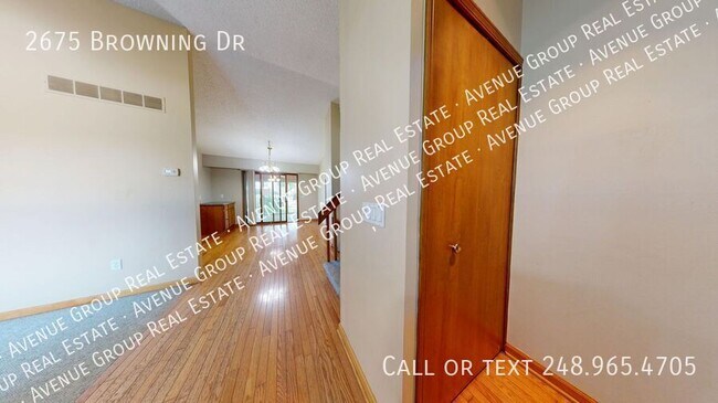 Building Photo - 2675 Browning Dr