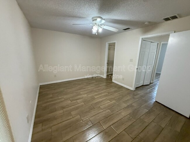 Building Photo - 2362 Harbor Town Dr