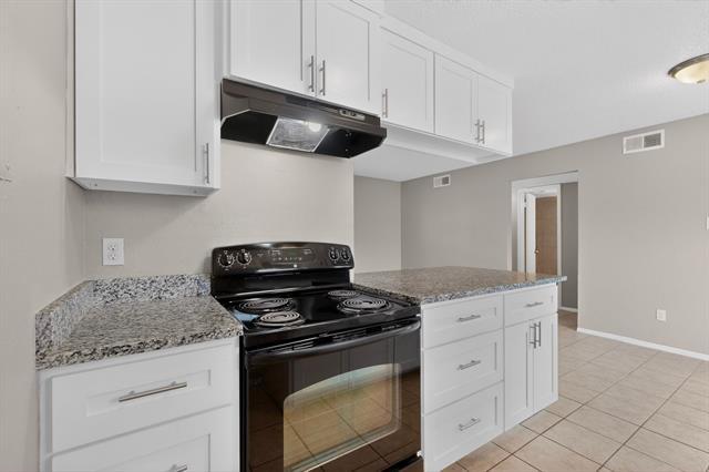 Building Photo - 8024 Cambridge Cir