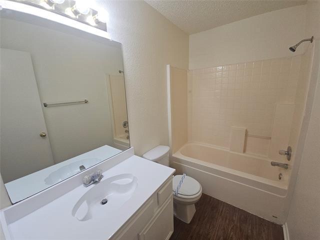 Building Photo - 9100 Cranwell Ct