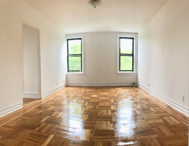 Building Photo - 114 Albemarle Rd