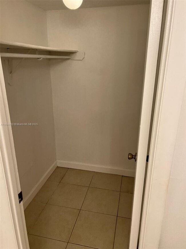 Building Photo - 484 NW 165th St