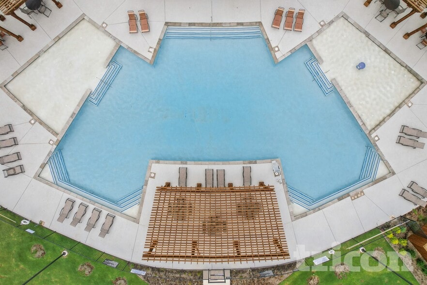 Building Photo - 1309 Buckaroo Blvd