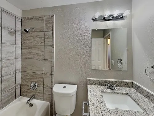 Building Photo - 2516 S Argonne St